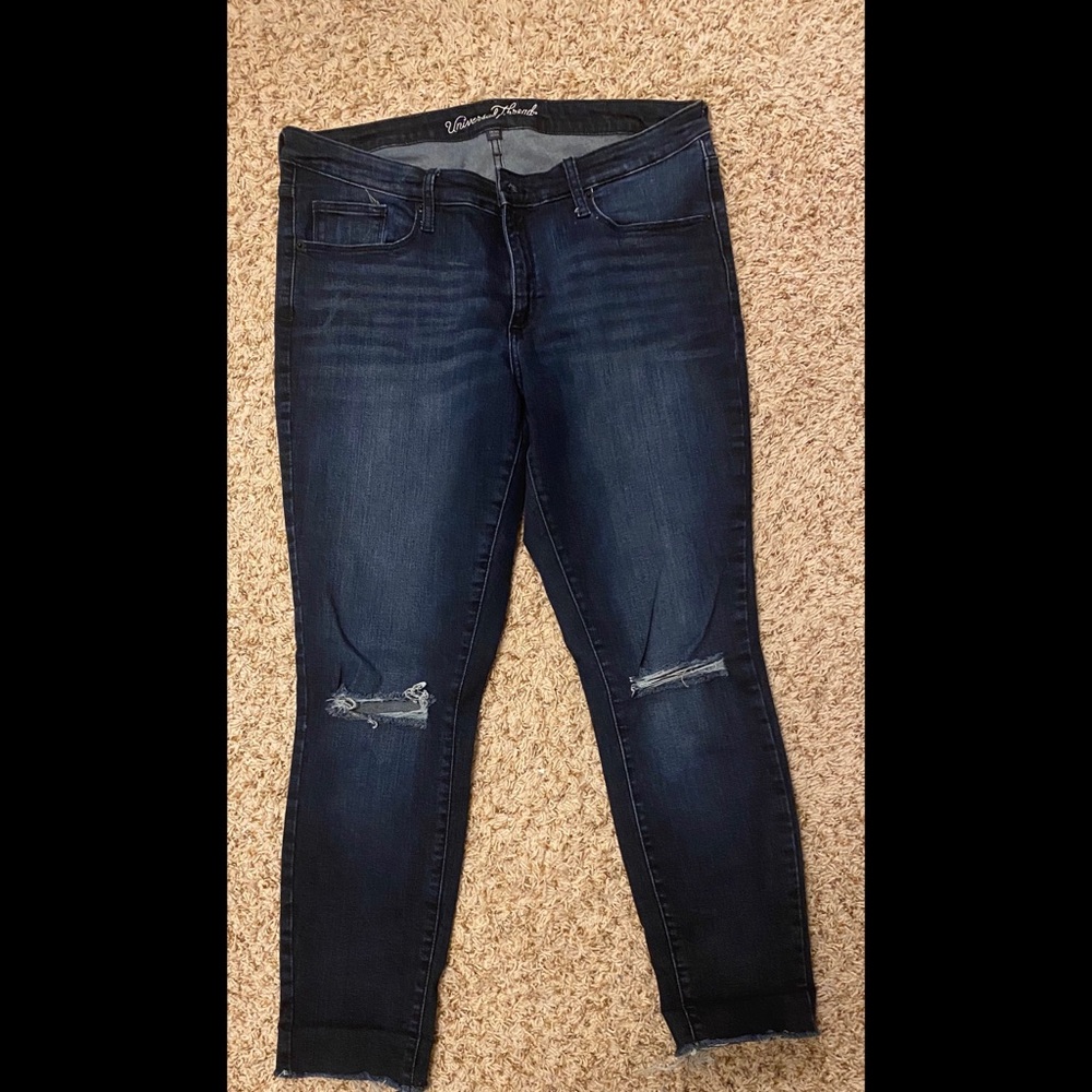 Universal Thread Mid Rise Skinny Jeans
